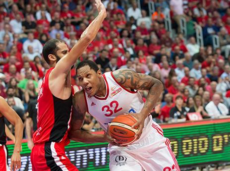 הולמן בלתי עציר בסדרה הזו (אלן שיבר)