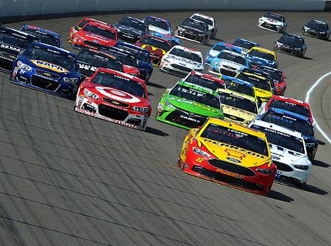 מירוץ הנסקאר אחד מענפי הספורט הכי גדולים בארה"ב