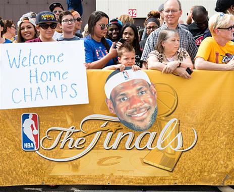 הקהל עשה כבוד ללברון (gettyimages)