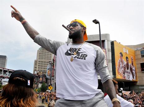 ההשוואה ללברון לא במקום (GETTYIMAGES)