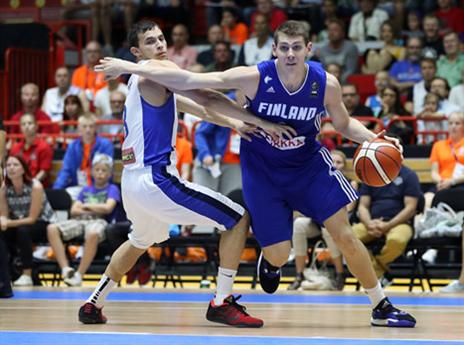 הפינים חזרו אחרי פתיחה ישראלית טובה (fiba)
