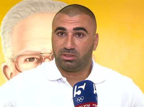 ערן לוי. "אין לי מושג בצביעה"