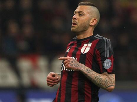 מנז חוזר לצרפת (GETTYIMAGES)