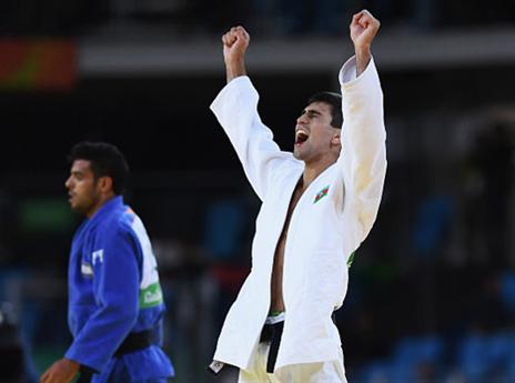 ההבדל הדק שבין שמחה לעצב (getty)