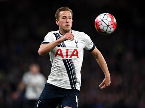 התרנגולים ינסו שוב להיצמד לפסגה. קיין (getty)