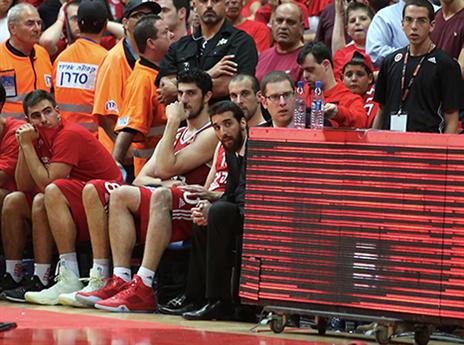 י-ם רוצה להחזיר את האליפות (אלן שיבר)