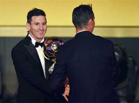 מסי, רונאלדו וכדור הזהב (Getty)