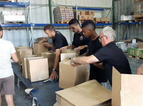 תורמים לקהילה