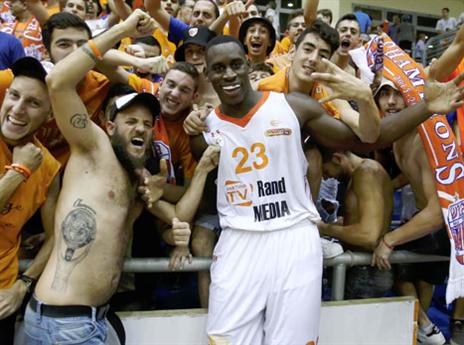 שוב חיוכים בבית מכבי (אלן שיבר)