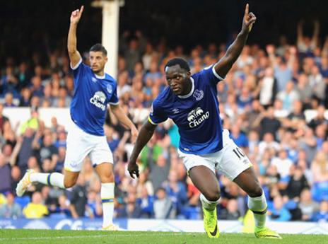 לוקאקו מחכה לפפ (GETTY)