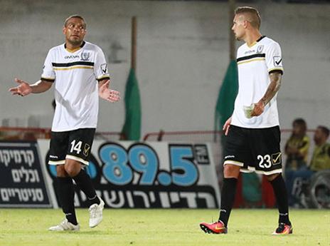 קלאודמיר והייסטר. יספגו קנס (לירון מולדובן)