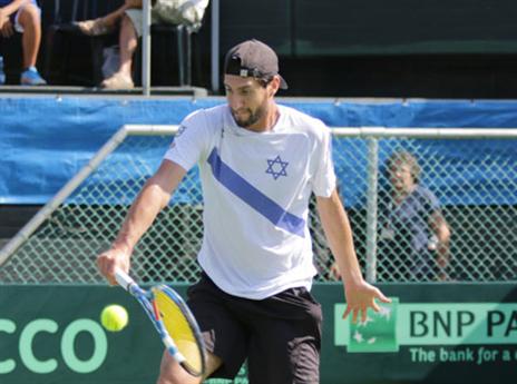 אוהב לשחק בדיוויס (ניר קידר)