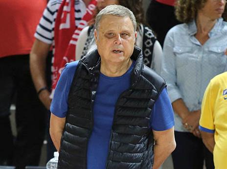 גם דייויד פדרמן צפה מקרוב (צילום: אלן שיבר)