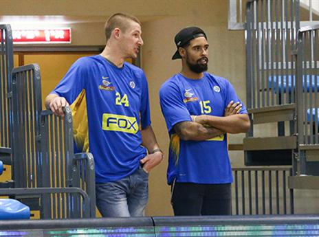 אייברסון ולנדסברג צפו בדרמה מהצד (דני מרון)