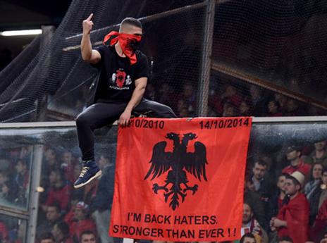 מתיחות לפני המשחק (Getty)