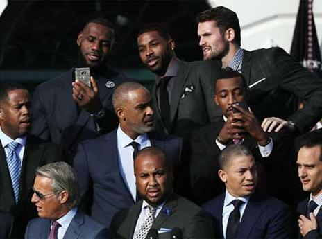 הפלאפונים עבדו שעות נוספות (Getty)