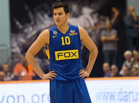 גם הקפטן לא עזר. פניני מאוכזב (עודד קרני)