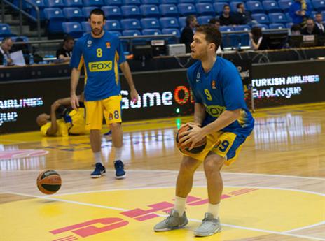 גל מקל חוזר הערב לסגל (צילום: עודד קרני)