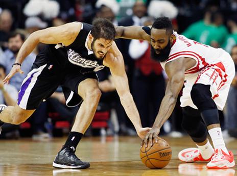 כספי מול הארדן. חזר להיות רלוונטי (getty)