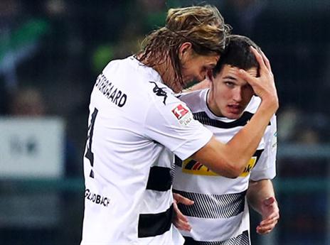 כריסטנסן חוגג עם יאניק וסטרגארד (GETTY)