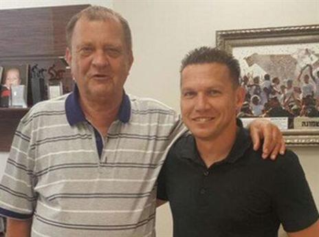 יודע לשים את הכבוד האישי בצד. הסולחה עם שרצקי (מתוך: טוויטר)