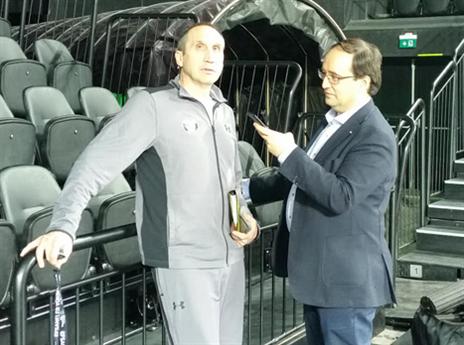 נפרד מיד ימינו. בלאט באימון דרושפאקה