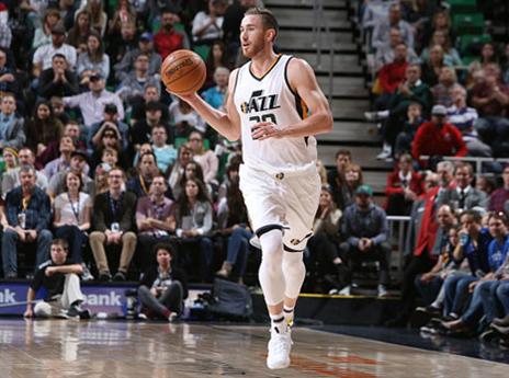 מוביל את יוטה לעונה נהדרת. היוורד (getty)