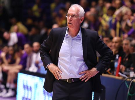 הוא ראה משחק אחר כנראה. שיבק (מנהלת הליגה)