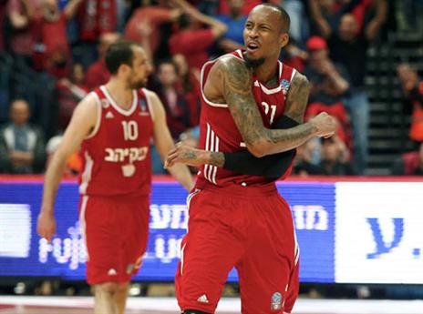 קינזי. יקבל מנוחה לפני הטיסה לספרד (אלן שיבר)