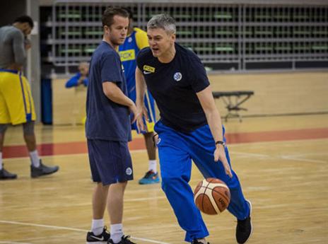 מעורב בלא מעט שערוריות, בגאצקיס (מנהלת הליגה)