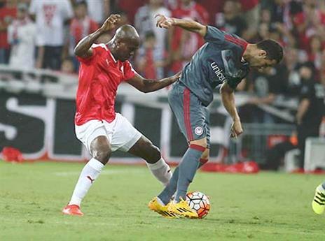 מול אולימפיאקוס. השאירה את היוונים בטראומה (אלן שיבר)