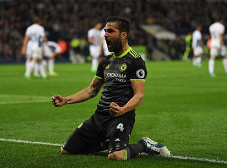 תמונה אחת שווה. פברגאס חוגג (getty)