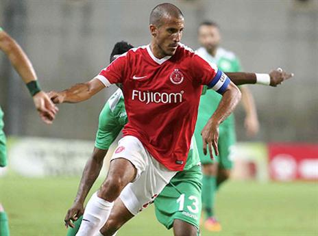 עדיין לא התבקש לקצץ בשכר. ידין (אלן שיבר)