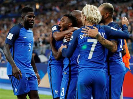 מתקרבים לרוסיה, נבחרת צרפת