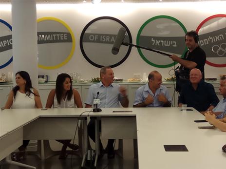 נהנית מהשקט