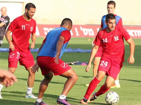 סובל מרגישות במפשעה. שמש (אנצ'ו גוש)