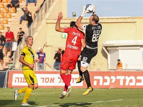 דני עמוס. ההרחקה שלו טרפה את הקלפים (מאור אלקסלסי - ג׳יני‎)