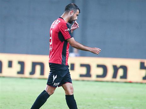 "החלטה נוראית של השופט ורמאות של השוער" (צילום: דני מרון)