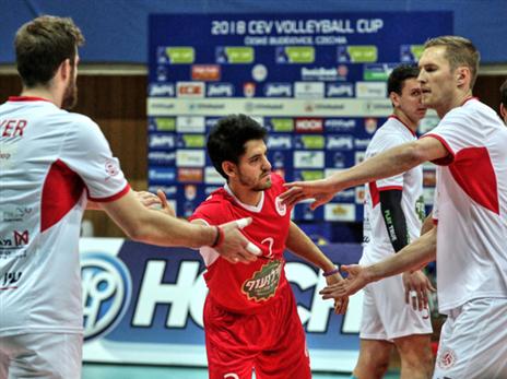 מטה אשר תישאר מושלמת? (איגוד הכדורעף)