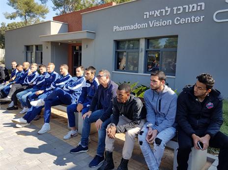 שחקני הפועל חיפה בפעילות הבוקר (צילום: האתר הרשמי של הפועל חיפה)