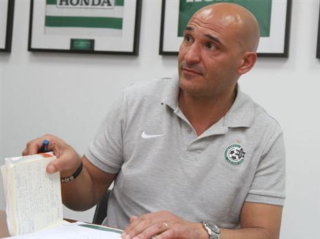 מדבר על הכל, לראשונה. מו אלאך