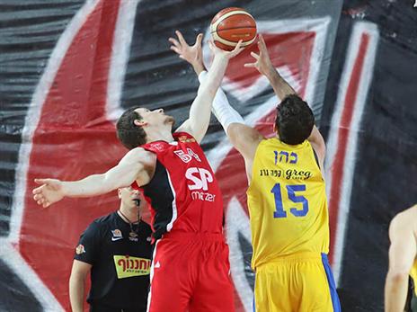 מפגש צמוד במיוחד (דני מרון)