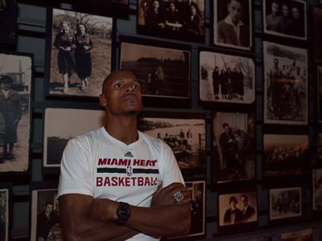 "מעולם לא חוויתי דממה כזו" (מתוך: האתר הרשמי של מוזיאון השואה בוושינגטון)