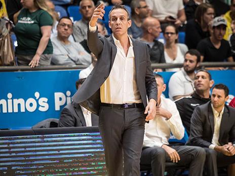 "דייסון אוהב את הדקות האחרונות". קטש (עודד קרני)