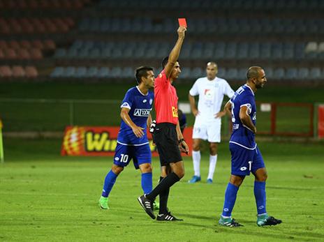 כרטיסים אדומים הפכו לדבר שבשגרה אצל אשקלון (לירון מולדובן)