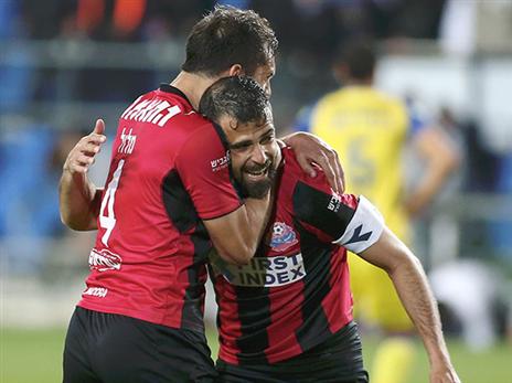 לבן בסט יש פרפרים בבטן (אלן שיבר)