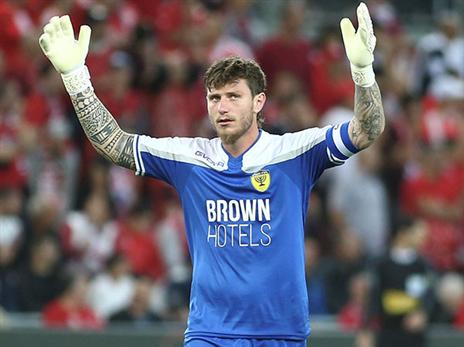 "גם אני חייב לבית"ר ירושלים" (צילום: אלן שיבר)