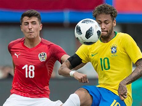 ניימאר. הפציעה מאחוריו (getty)