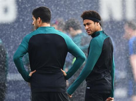 ניימאר עם סוארס. זוכה להגנה (Getty)