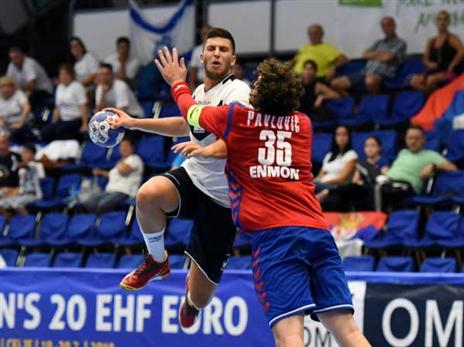 אופיר כהן עולה לשער (Slavko Kolar, EHF)